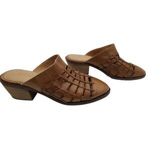 crevo womens "lavender" leatherslide on 2" heel sandals.